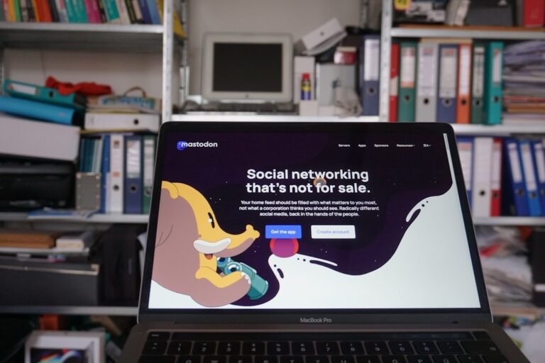social media marketing freelancer near me
